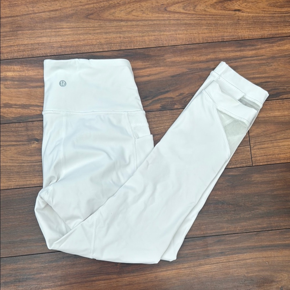 Lululemon Athletica White Leggings for Effortless Style with Pockets